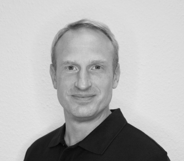Headshot of Dr. Fabian Steinberg